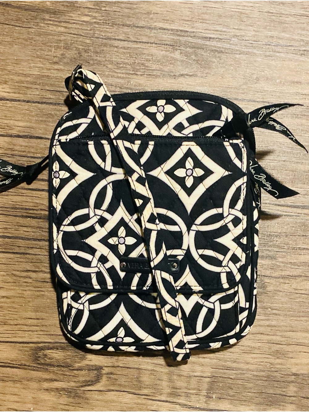 Vera Bradley Concerto Mini Hipster Quilted Crossbody Phone Bag New without Tags